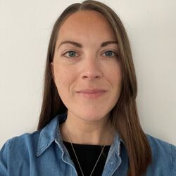 Ms Louise Maguire